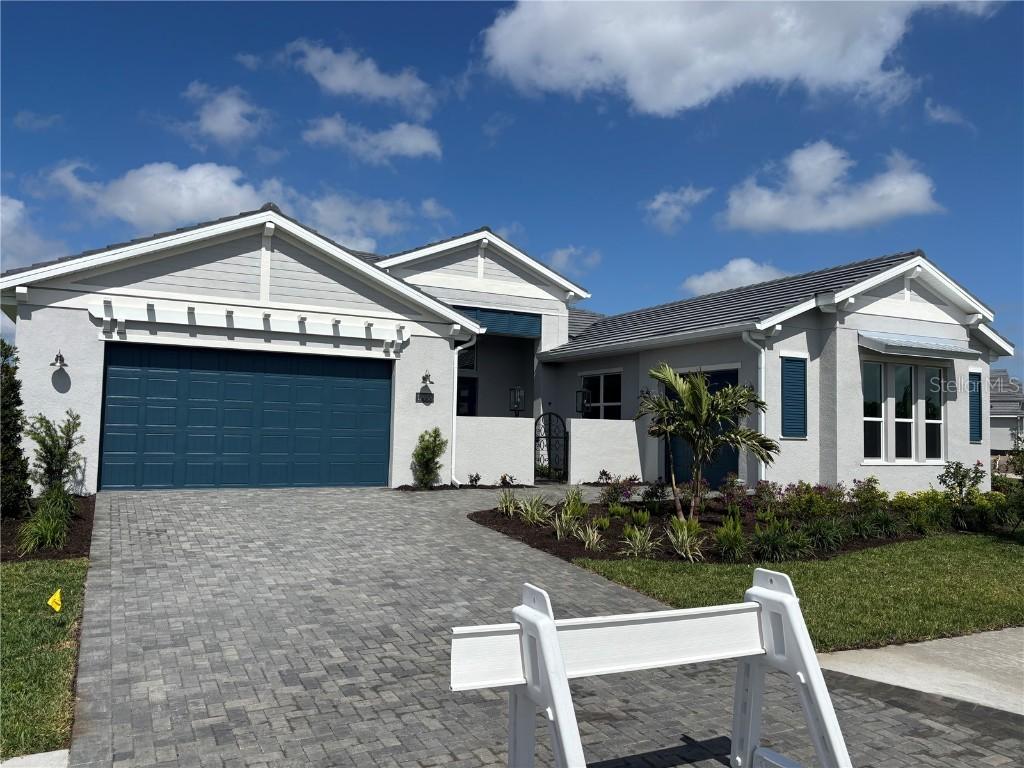 17958 Palmiste Dr., Lakewood Ranch, FL 34202