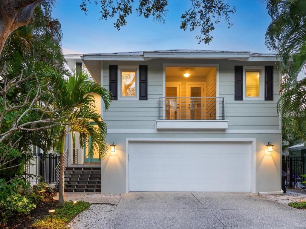 5143 Oxford Dr., Sarasota, FL 34242