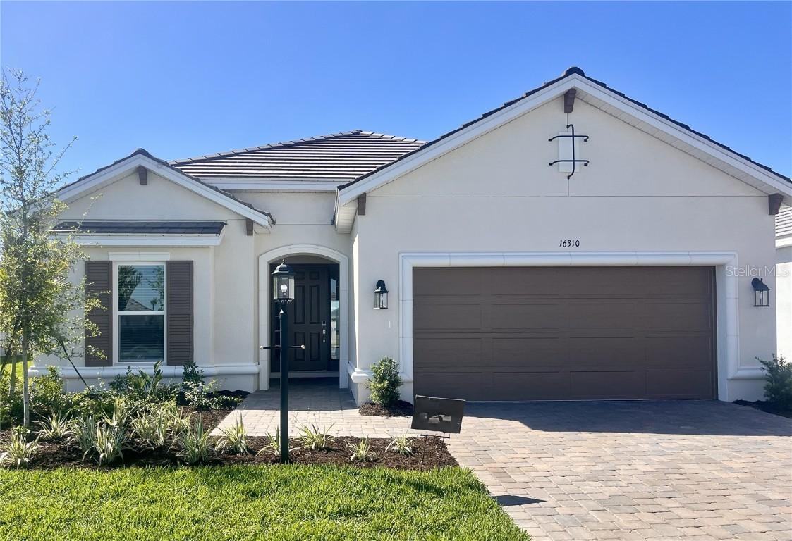 16310 Isola Pl., Bradenton, FL 34211