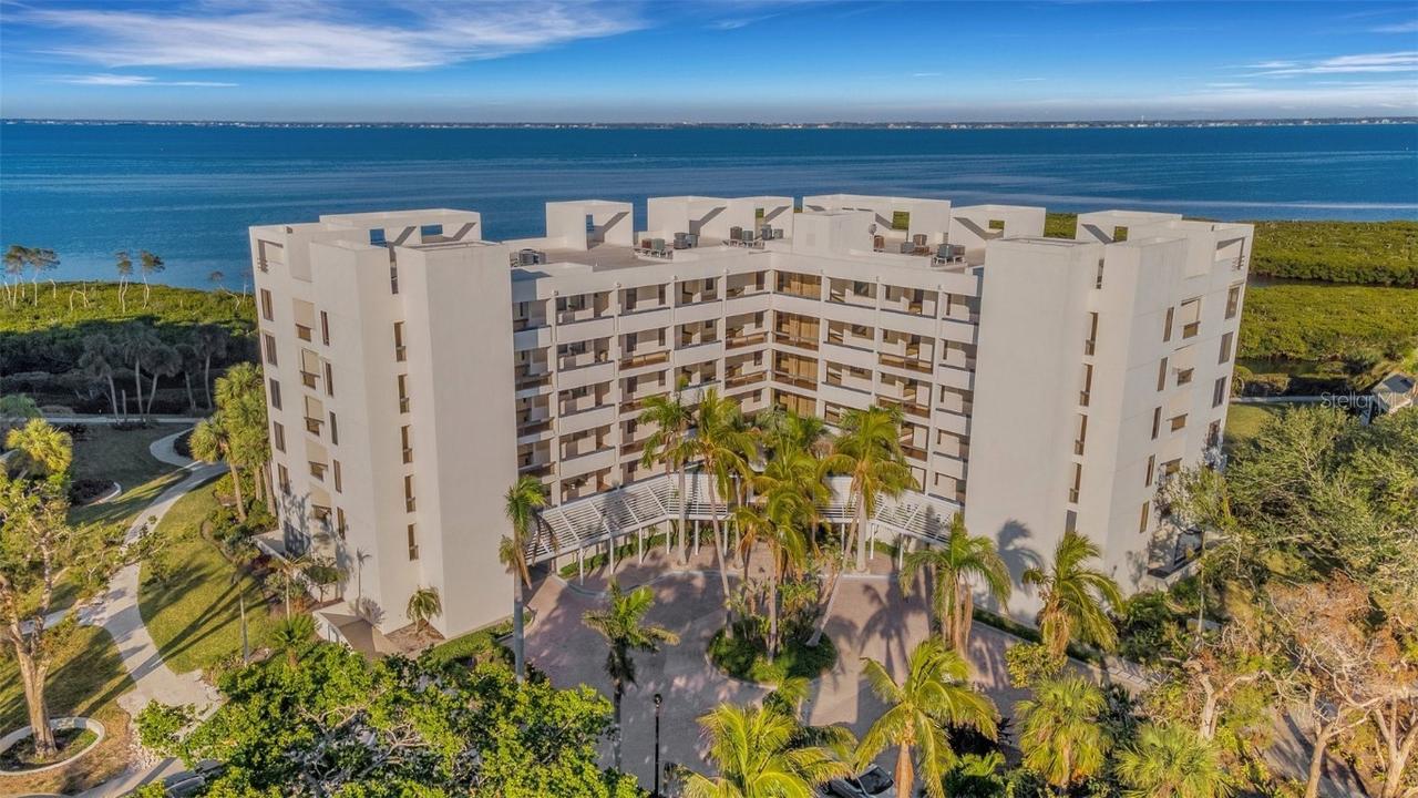 1930 Harbourside Dr. #113, Longboat Key, FL 34228