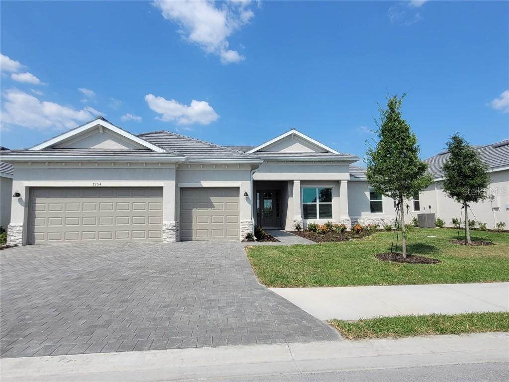 7904 Lakes Edge Ln., Port Charlotte, FL 33981