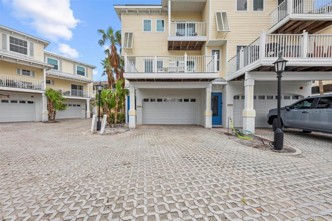 1437 Gulf Dr., Bradenton Beach, FL 34217