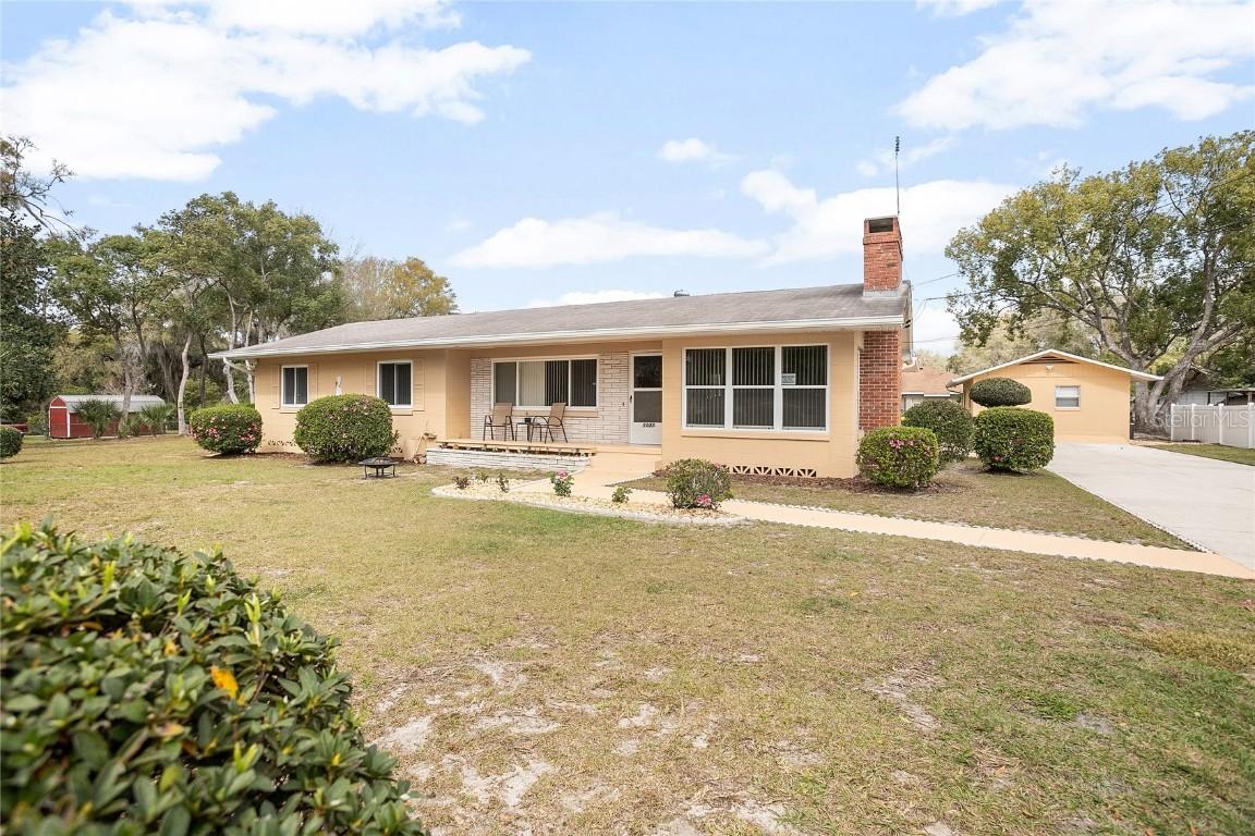 1035 E Carolina Ave., Deland, FL 32724