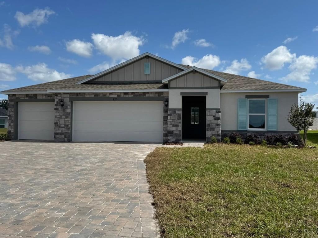 825 Wedgewood St., Lake Wales, FL 33859