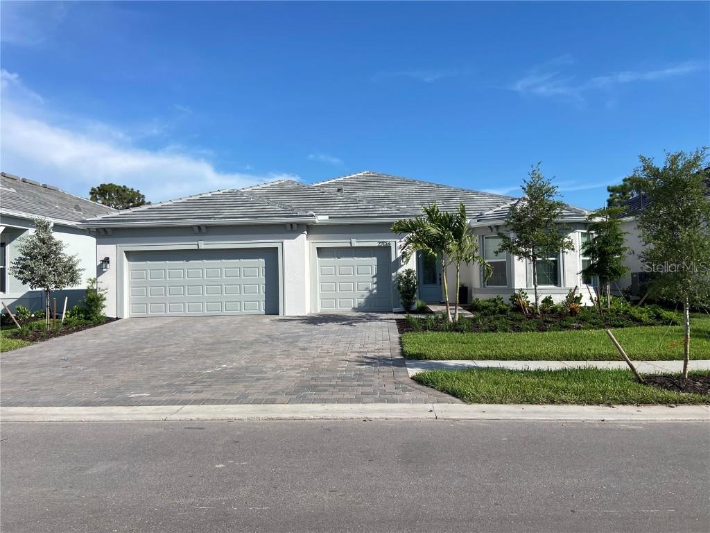 27136 Paradise Shores Dr., Englewood, FL 34223