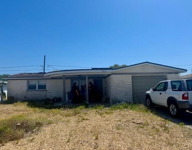 3844 Cedarwood Dr., Holiday, FL 34691