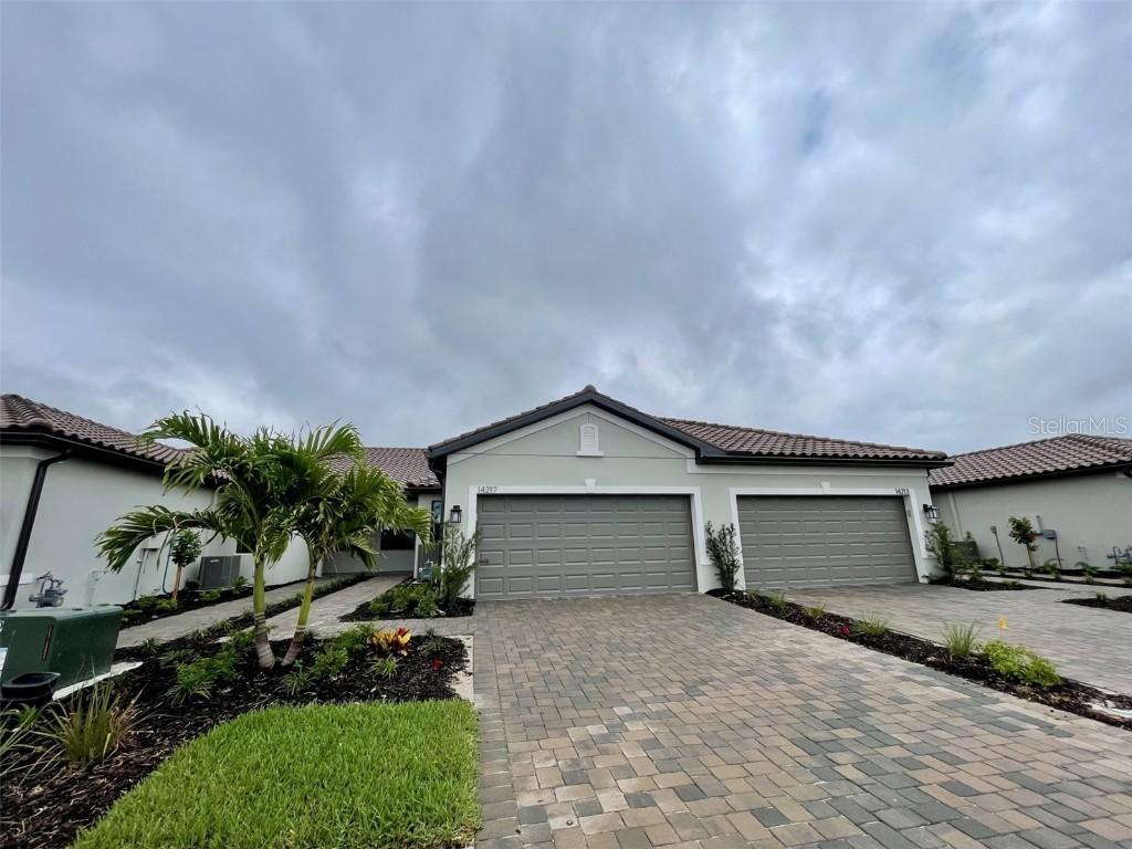 14217 Eagle Branch Dr., Nokomis, FL 34275