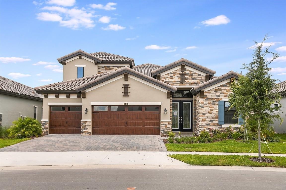15073 Rider Pass Dr., Lithia, FL 33547
