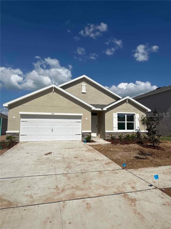 3323 Ivy Hollow Dr., Plant City, FL 33565