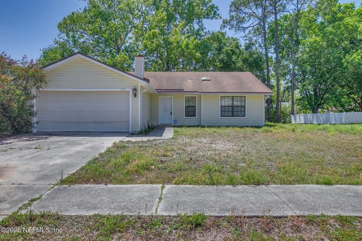 1742 Tiffany Pines Cir., Jacksonville, FL 32225