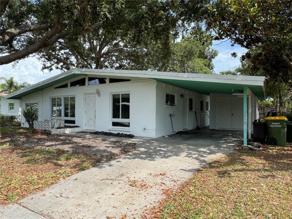 2934 Bay St., Sarasota, FL 34237