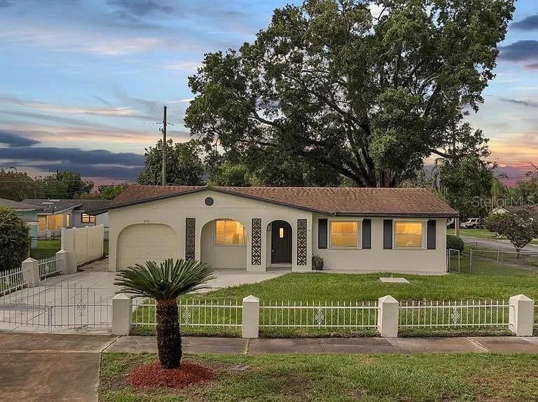 4401 Marshall St., Orlando, FL 32811
