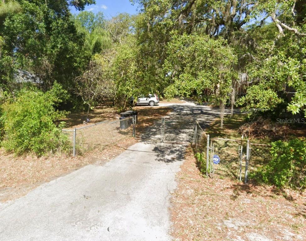 9885 Lakeview Dr., New Port Richey, FL 34654
