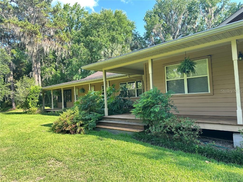 6736 NW 210th St., Micanopy, FL 32667