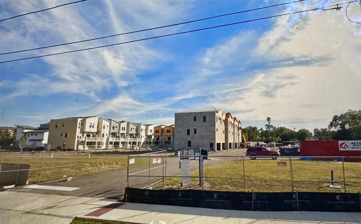 1201 25th Ln., St Petersburg, FL 33713