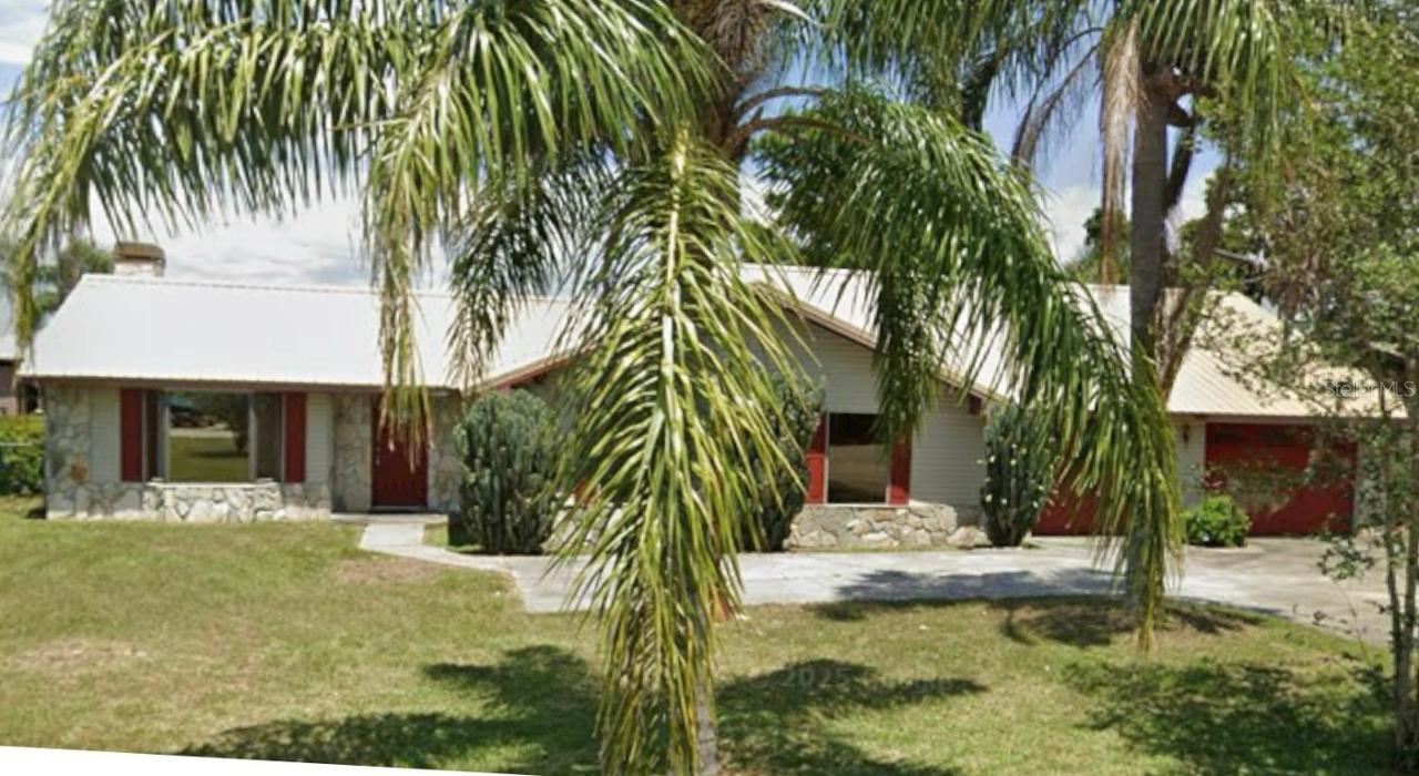 33942 Linda Ln., Leesburg, FL 34788