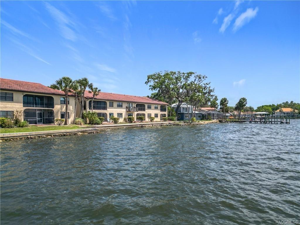 391 NW 14th Pl., Crystal River, FL 34428