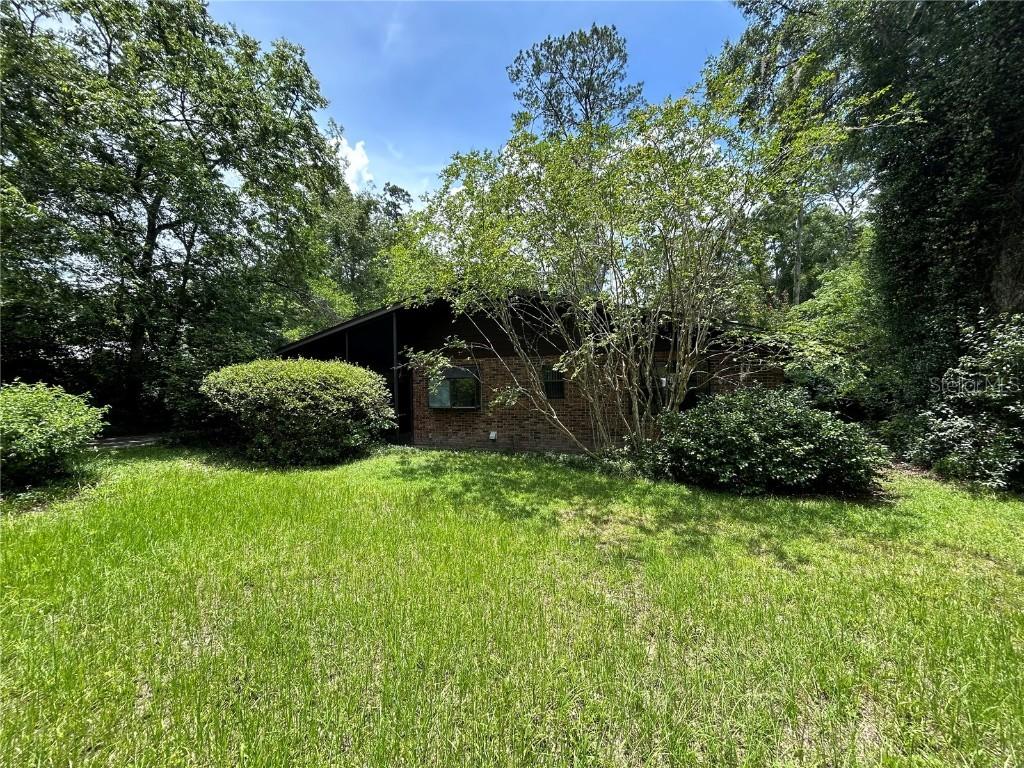 1719 NW 11th Rd., Gainesville, FL 32605
