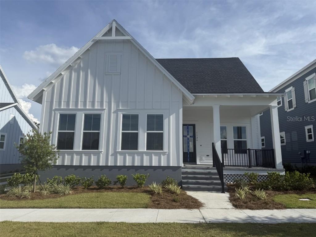 1126 Riverway Dr., Oakland, FL 34787