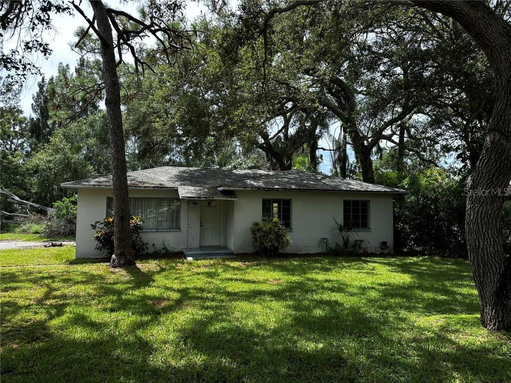 1016 Pinebrook Dr., Clearwater, FL 33755
