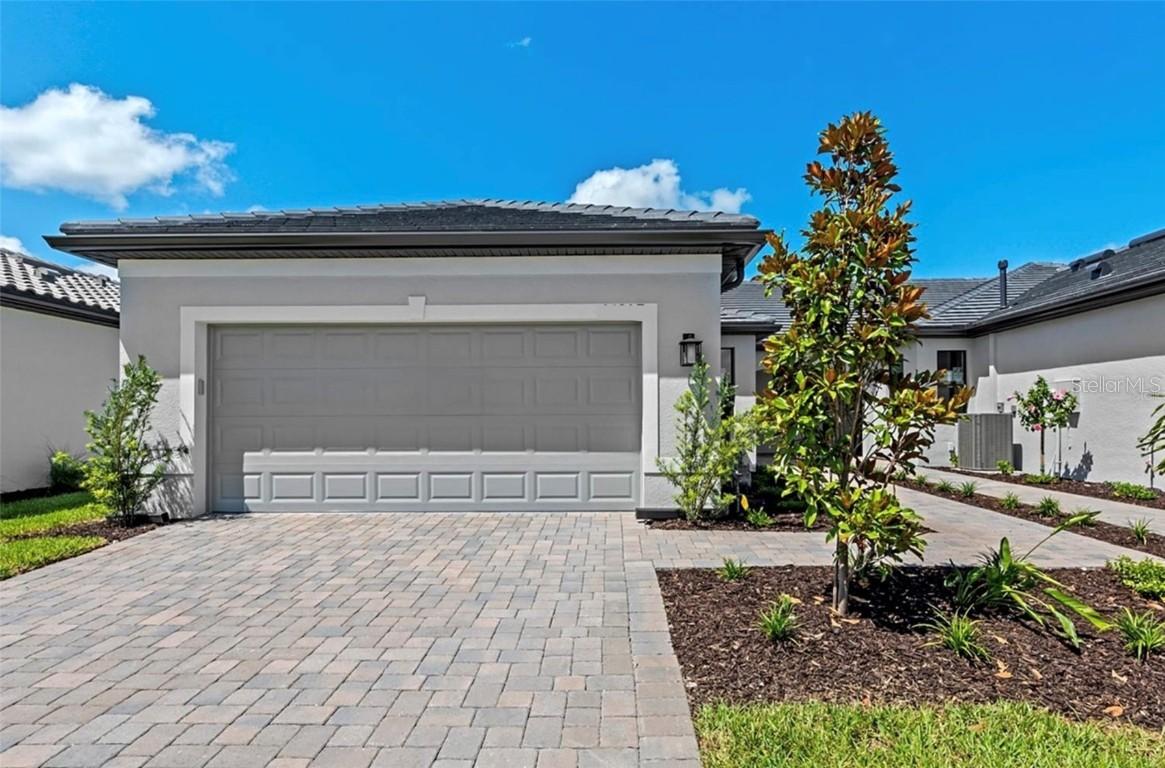 14244 Eagle Branch Dr., Nokomis, FL 34275
