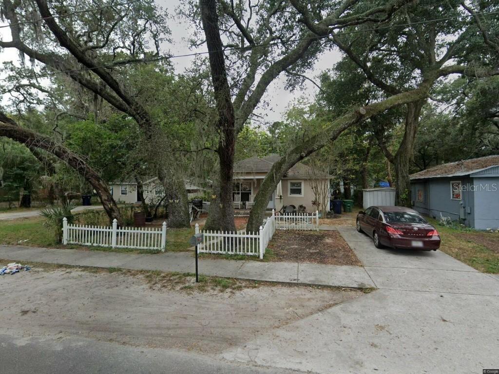 2113 E Ellicott St., Tampa, FL 33610