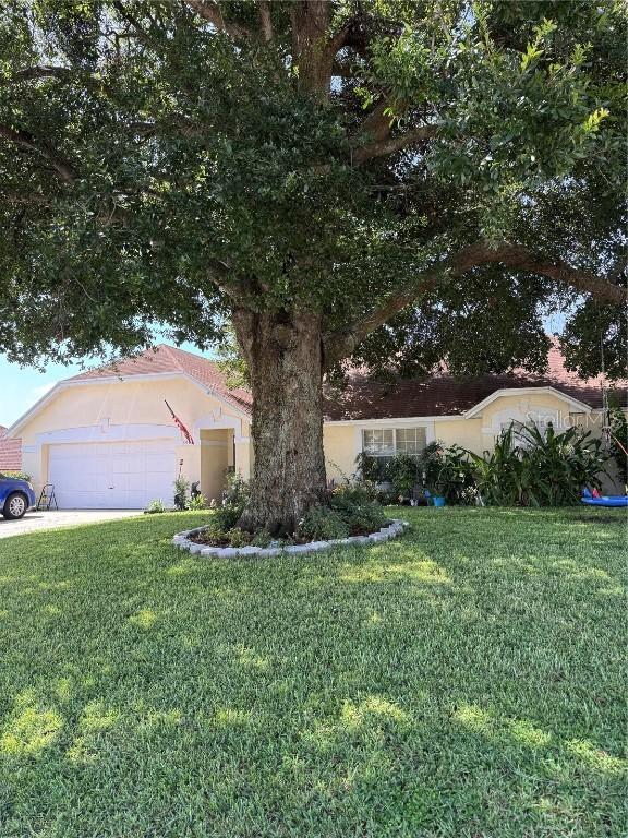 5424 Loma Vista Dr., Davenport, FL 33896