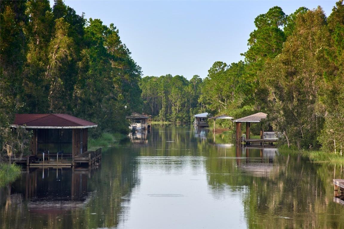 7 Amaryllis Dr., Indian Lake Estates, FL 33855