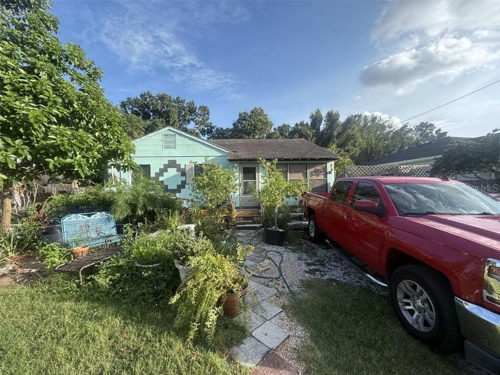 814 W Kentucky Ave., Tampa, FL 33603