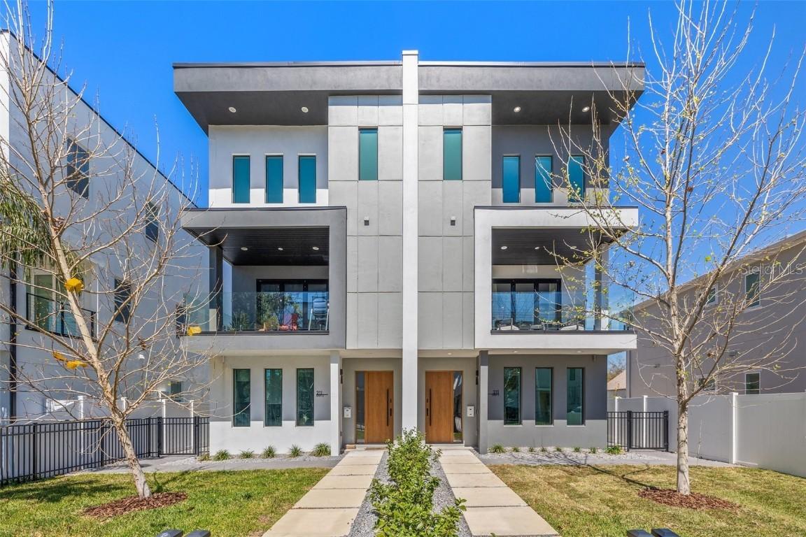 211 W Columbus Dr. #2, Tampa, FL 33602