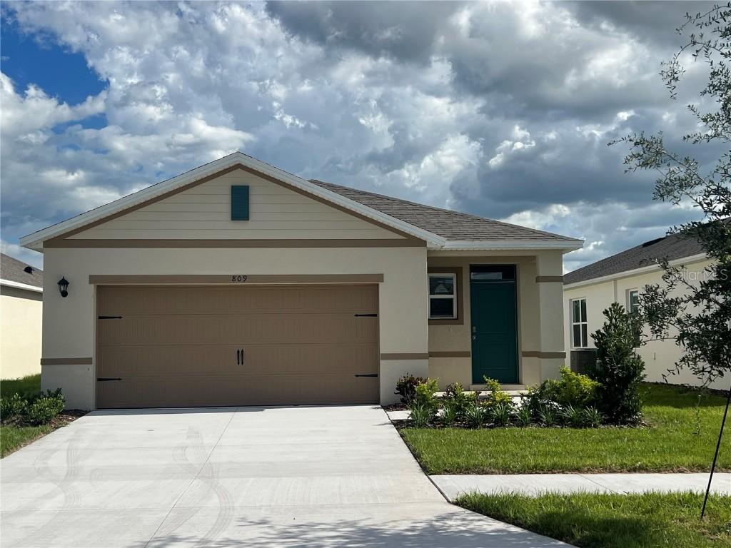 809 Ambleside Dr., Haines City, FL 33844