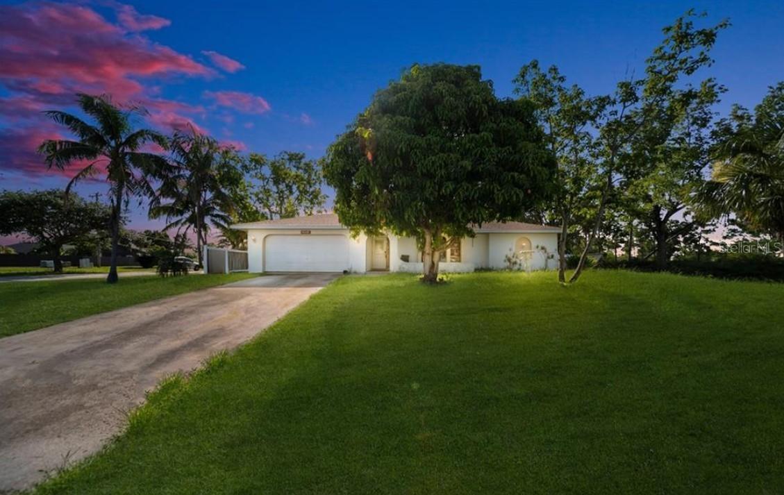 2501 SE 8th Pl., Cape Coral, FL 33904