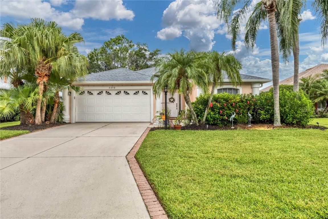 6650 Cheswick St., Sarasota, FL 34243