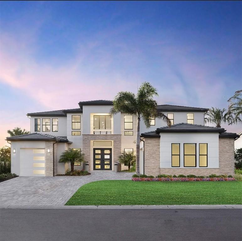 2436 Waterfront Cir., Sarasota, FL 34240