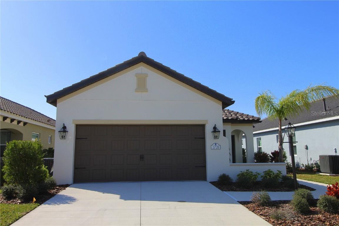 3728 Azurite Way, Bradenton, FL 34211