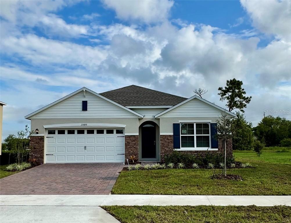 33600 Seattle Slew Dr., Sorrento, FL 32776