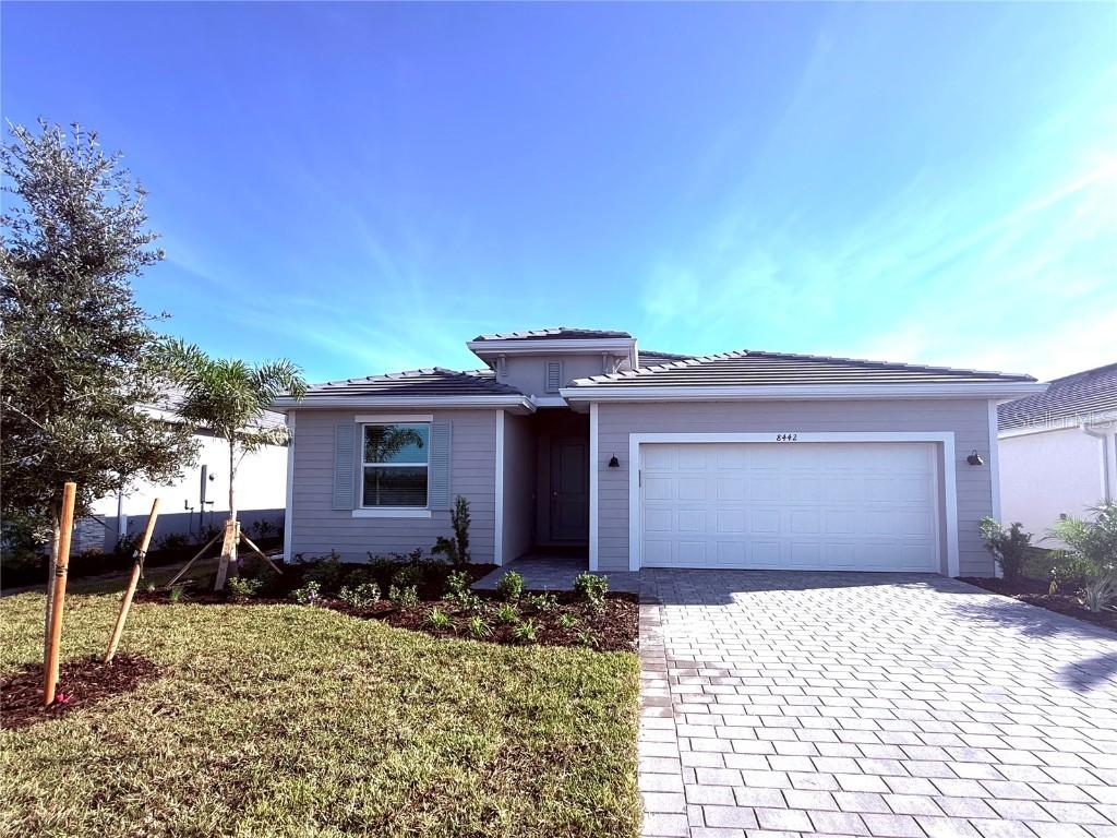 8442 Shore Lake Dr., Englewood, FL 34224