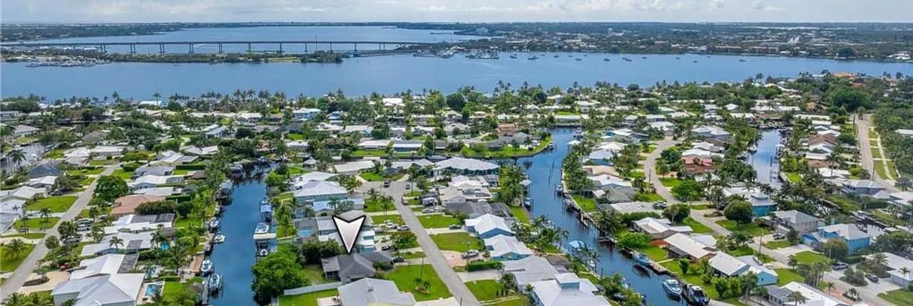 1449 SW Albatross Way, Palm City, FL 34990