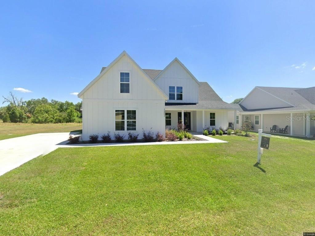 32552 Railroad Ave., San Antonio, FL 33576