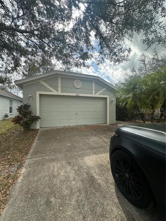 5859 Wrenwater Dr., Lithia, FL 33547