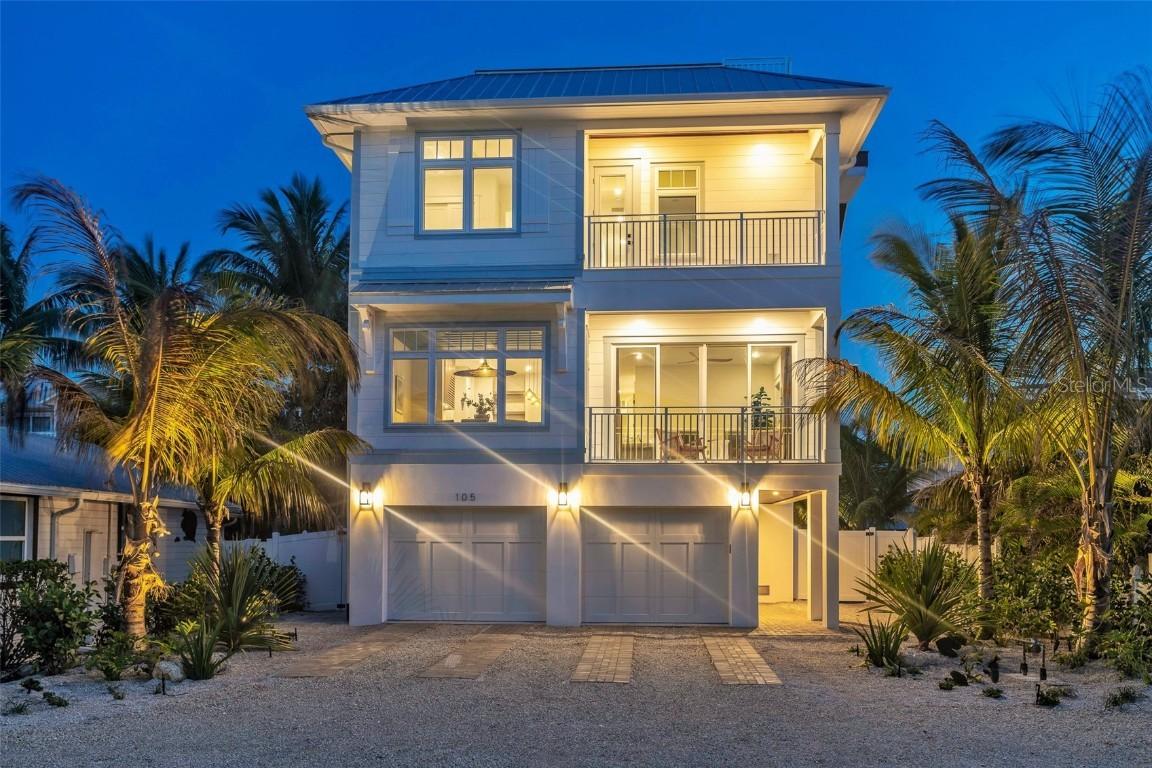 105 6th St., Bradenton Beach, FL 34217