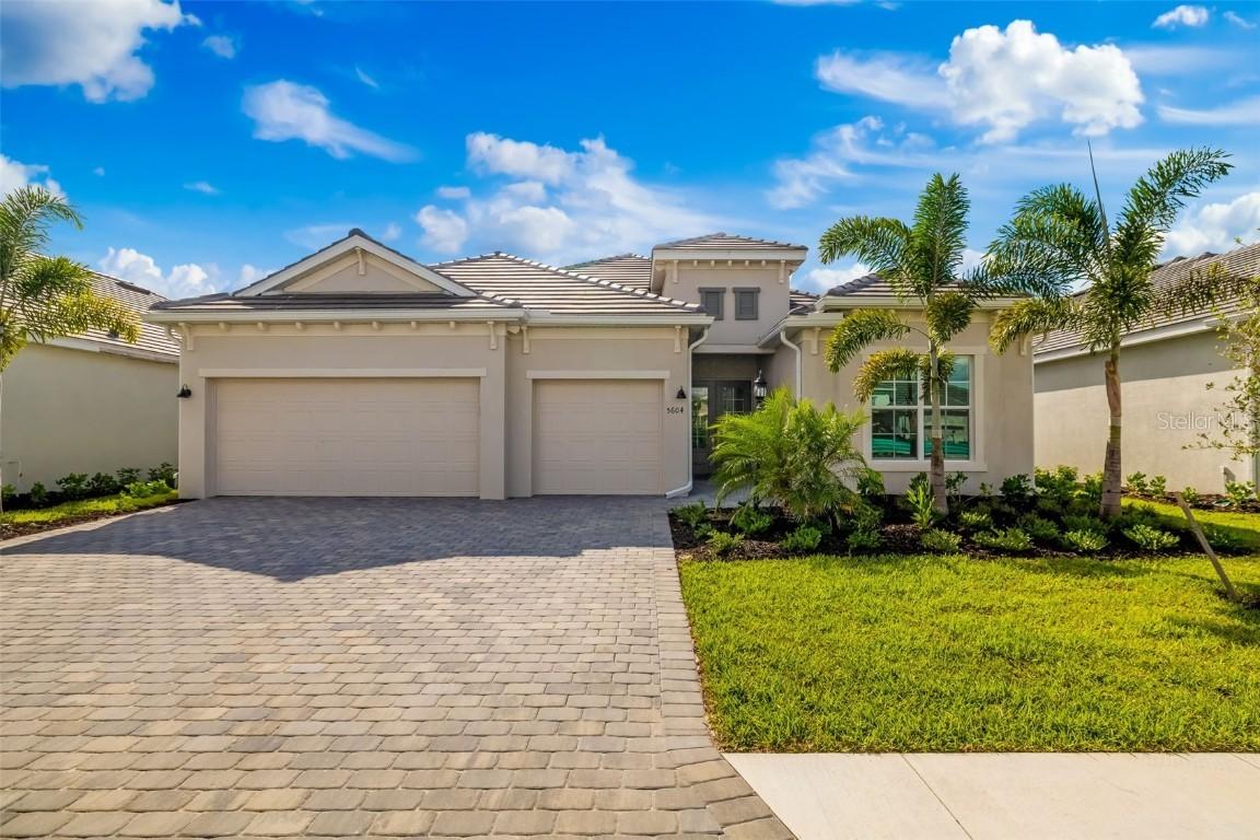 5604 Lightning Whelk Ln., Lakewood Ranch, FL 34211