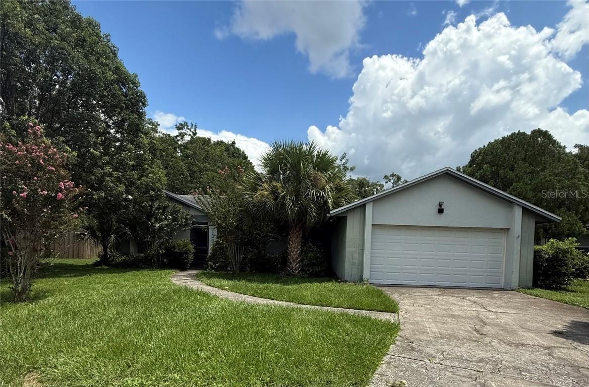 1332 Raspberry Ct., Casselberry, FL 32707