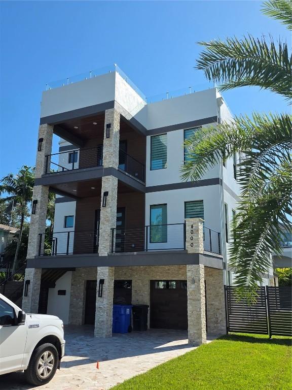 4000 43rd St., St Petersburg, FL 33711
