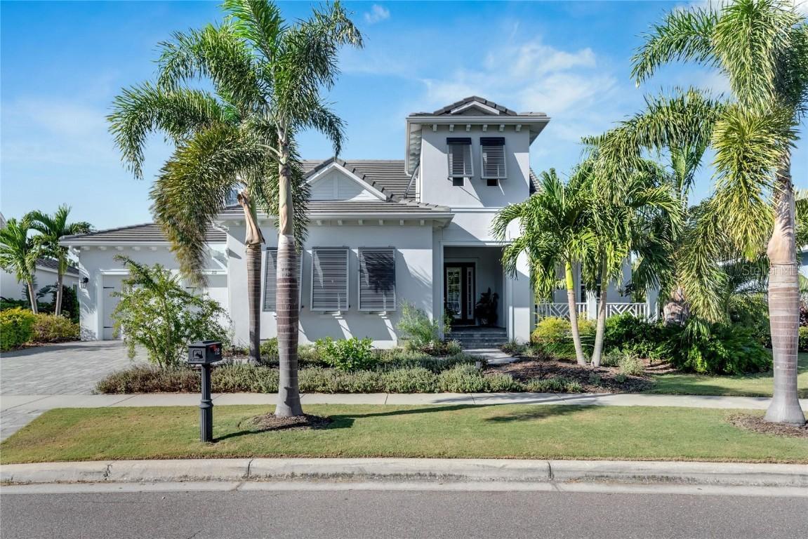 712 Manns Harbor Dr., Apollo Beach, FL 33572