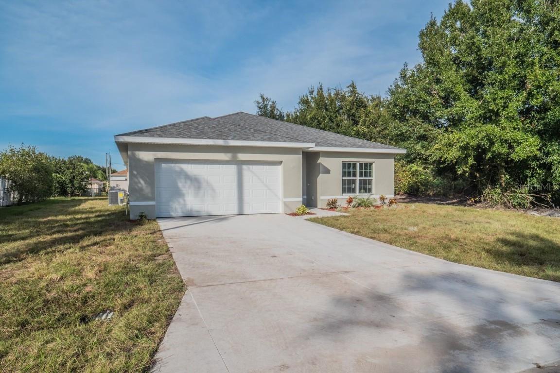 732 Del Rio Way, Kissimmee, FL 34758