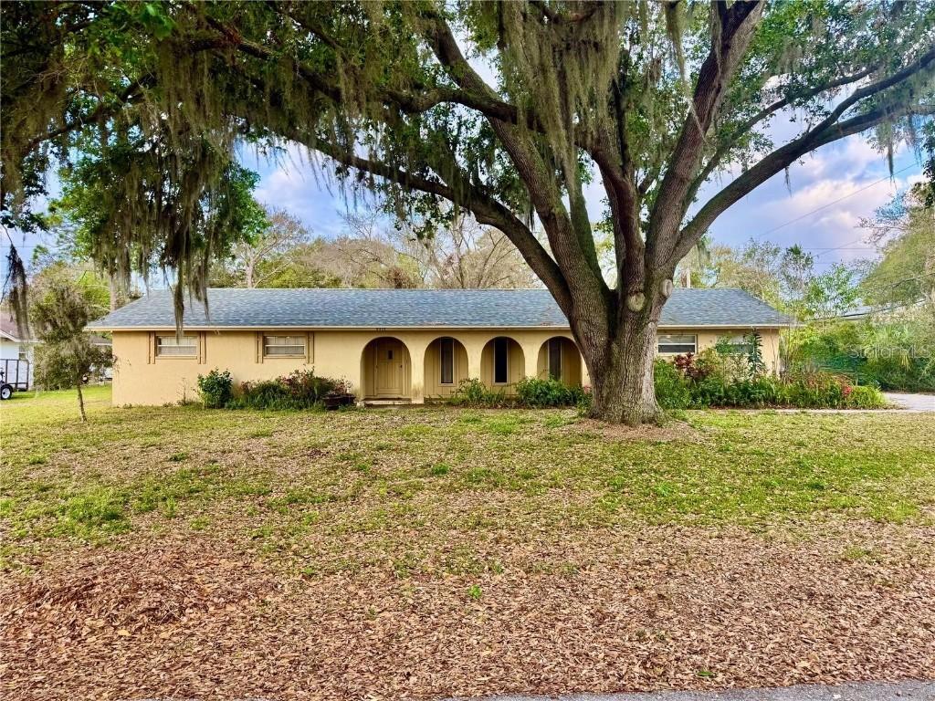 5422 Oakway Dr., Lakeland, FL 33805