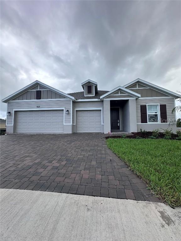 5495 Lewisham Dr., Davenport, FL 33837
