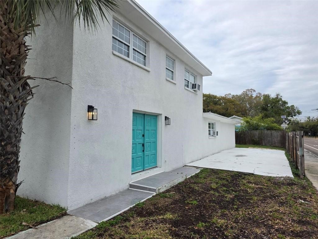 301 W Chelsea St., Tampa, FL 33603