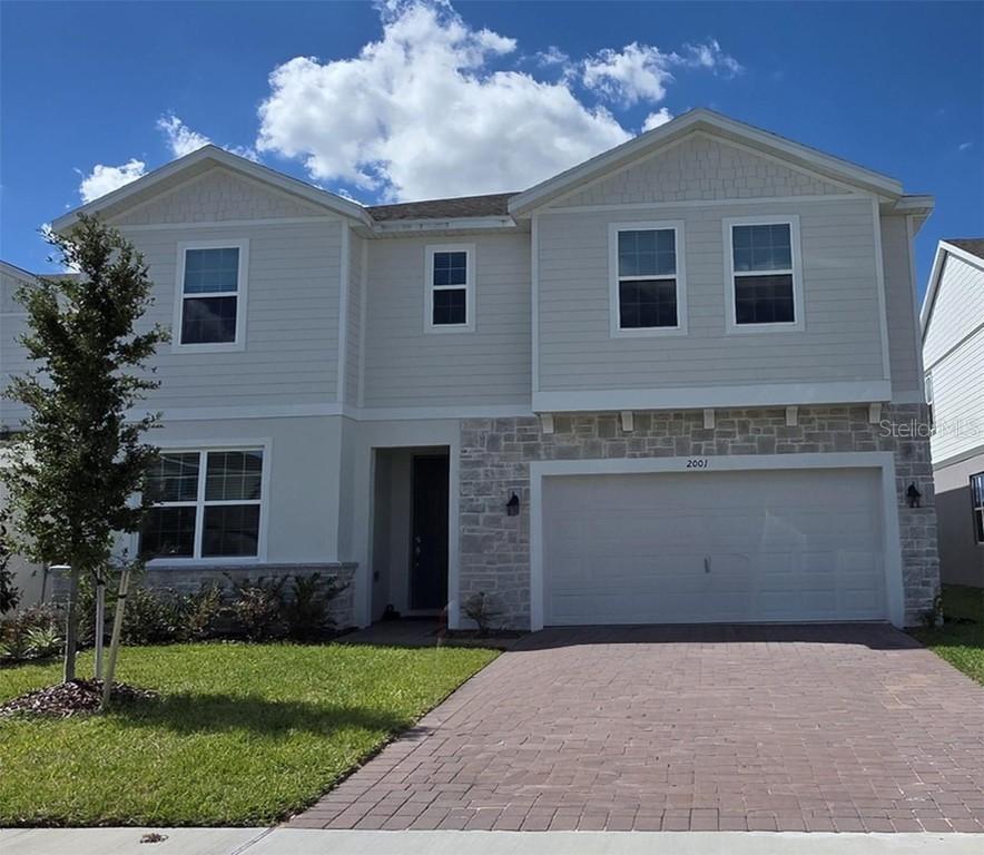 2001 Heart Lake Dr., Groveland, FL 34736